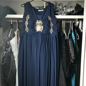 Gorgeous navy formal gown